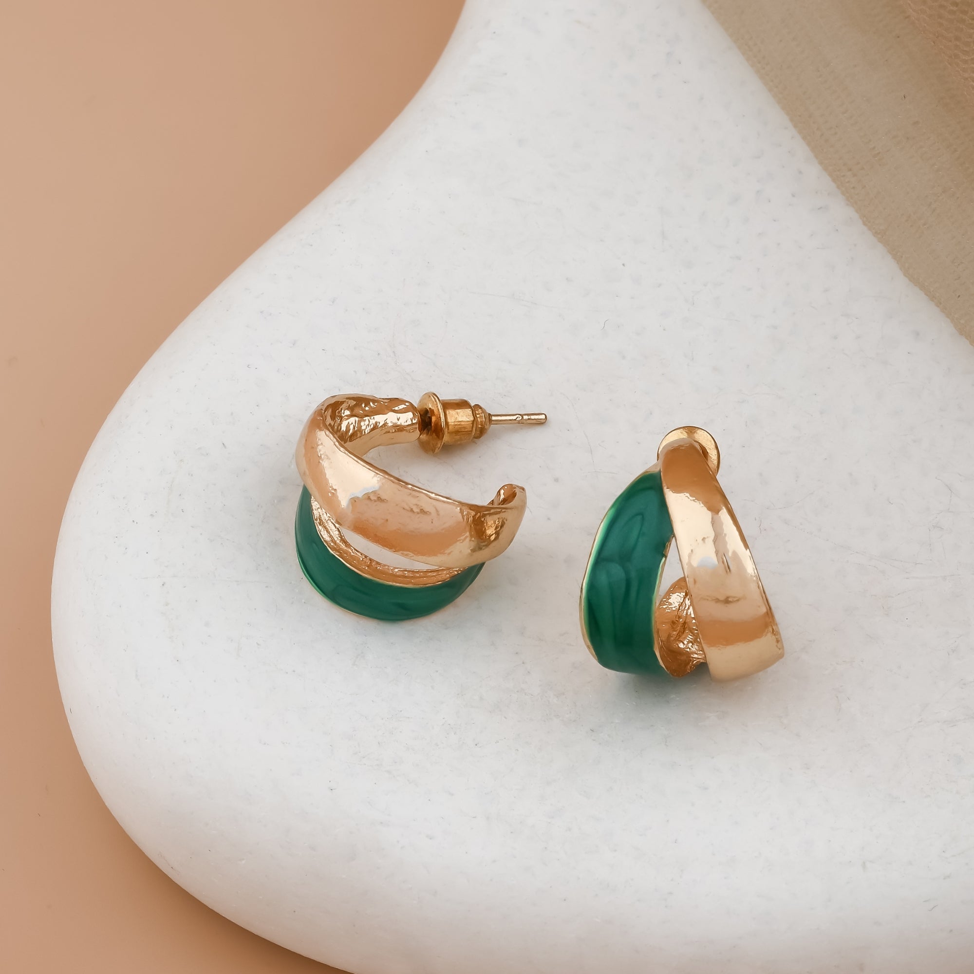 jentlouis Melt half hoop pierce 片耳　新品 jentlouis Melt half hoop pierce 片耳 新品 Jent Louis MELT