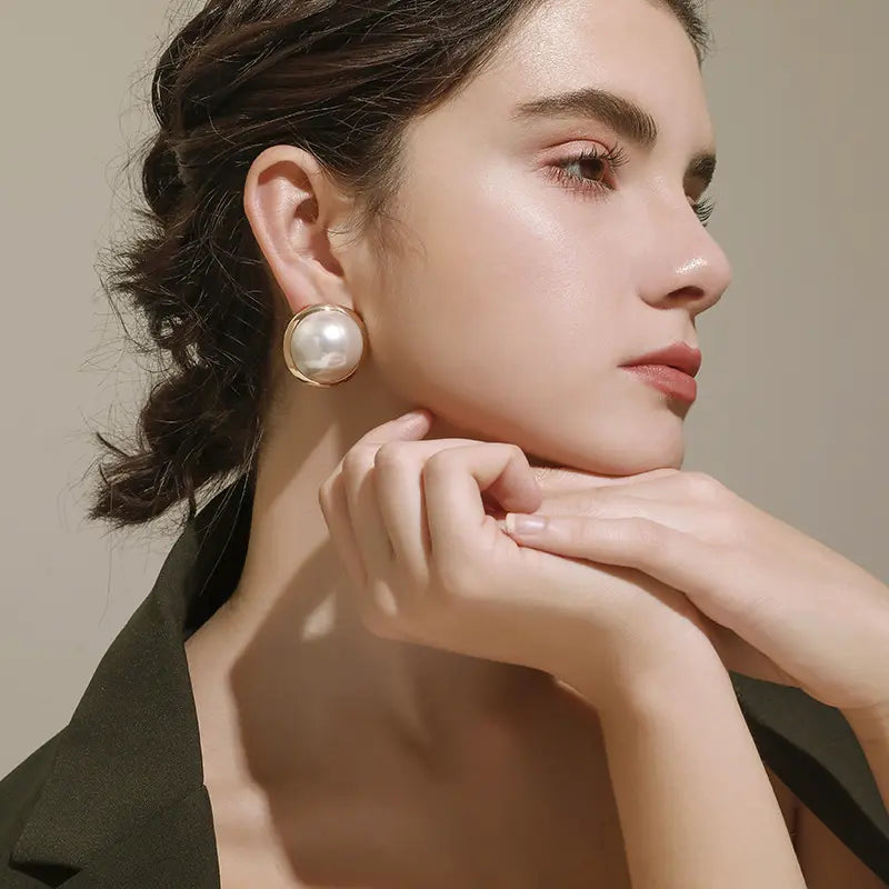 Golden Pearl Glow Earrings