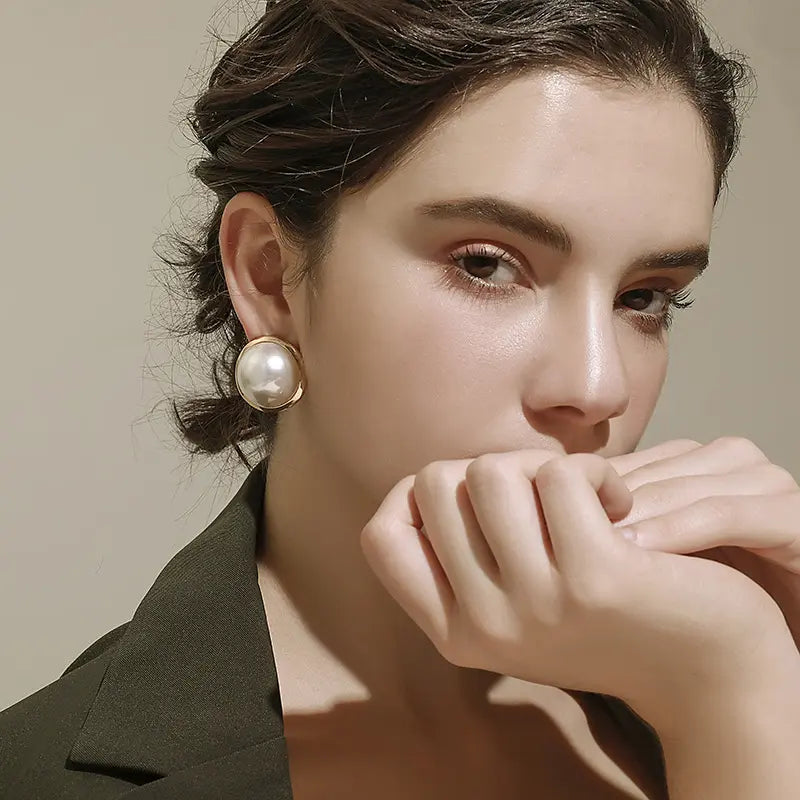 Golden Pearl Glow Earrings