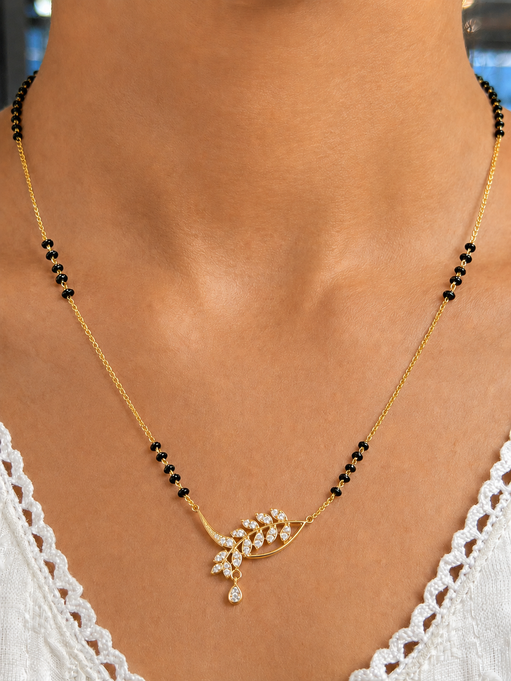 Graceful Vine & Leaf Mangalsutra