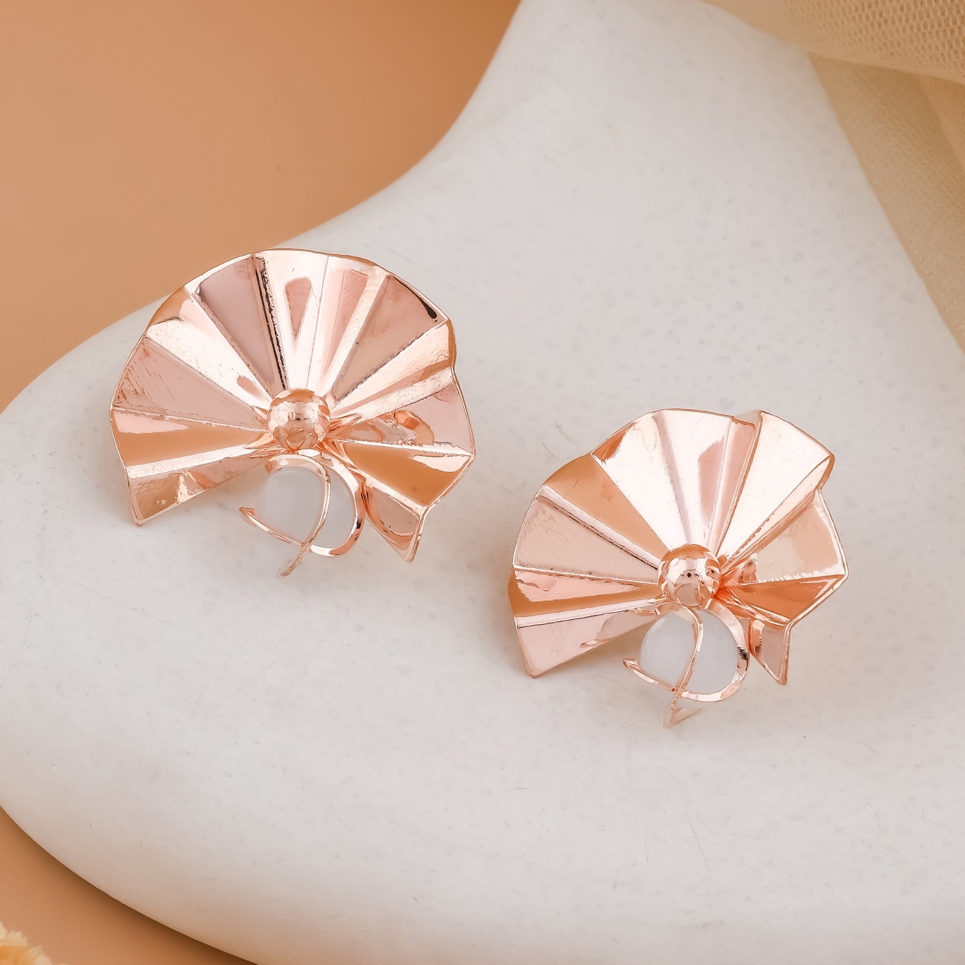 Fan Shell Stud Earrings