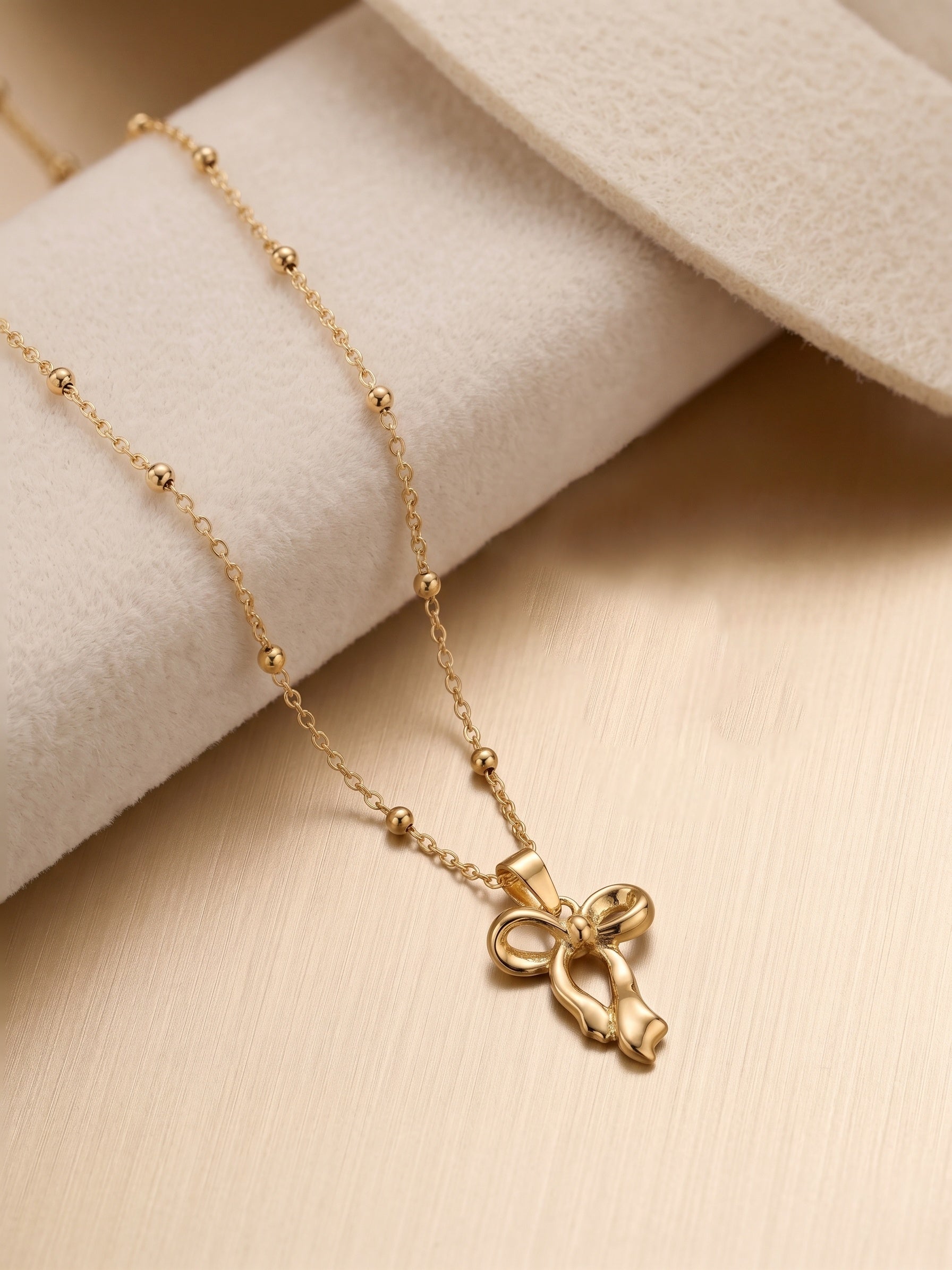 Elegant Ribbon Bow Luxury Necklace