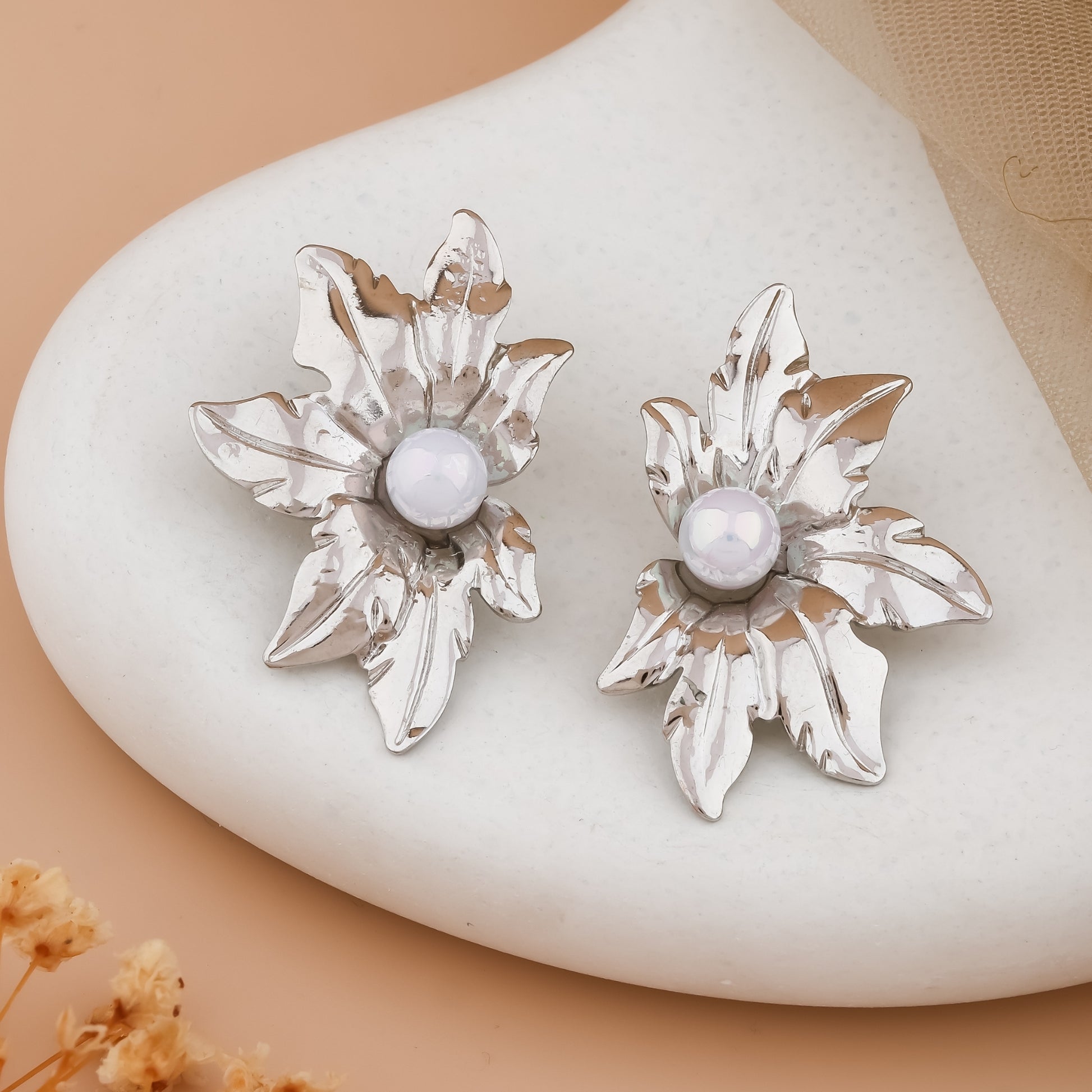 Pearl & Petals Earrings