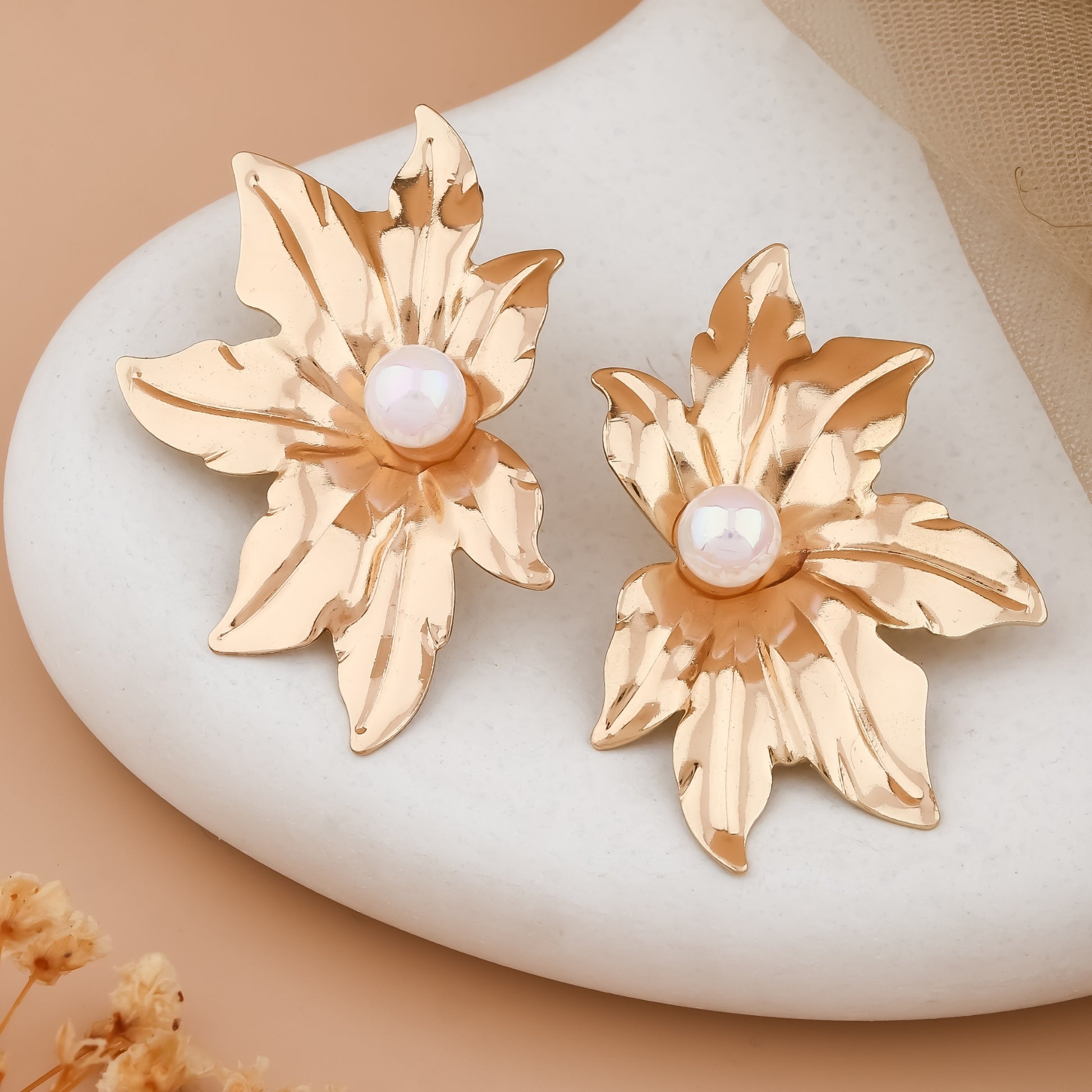 Pearl & Petals Earrings